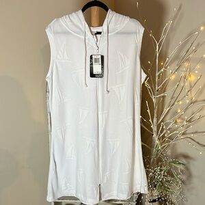 NWT Wearabouts 1X Crisp white w/sailboat, print zipper front hoodie cover up